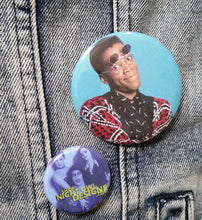 Dwayne pin back button