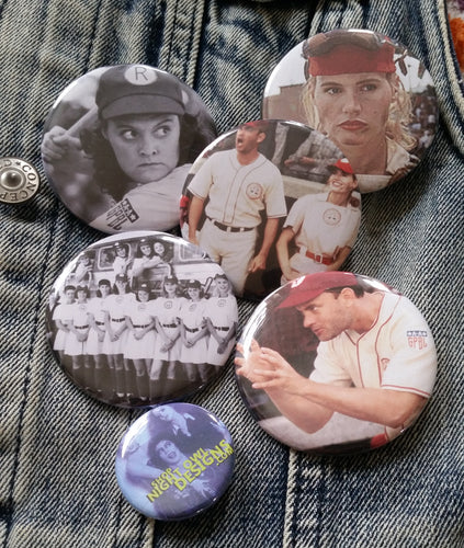 Peaches pin back button