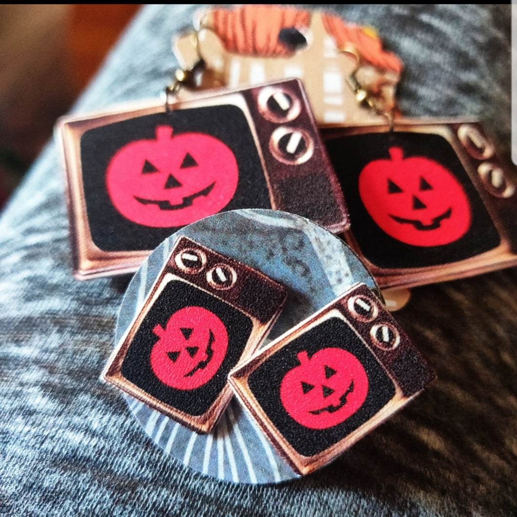 Season of the Witch Post Earrings