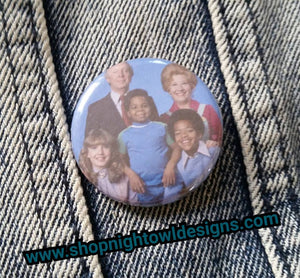 Arnold and Friends pin back button