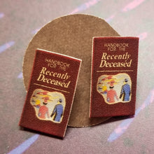 It's Showtime! Post Earrings